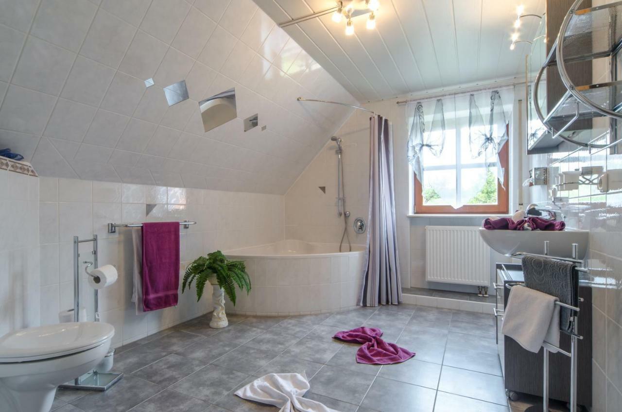 Haus Sonnenschein Goessweinstein Exterior foto